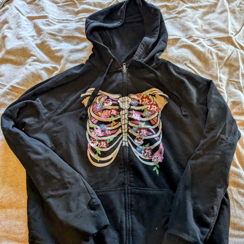 Torrid 00 zip hoodie GUC
